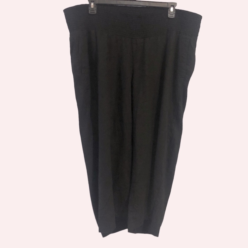 Woman’s maternity pants